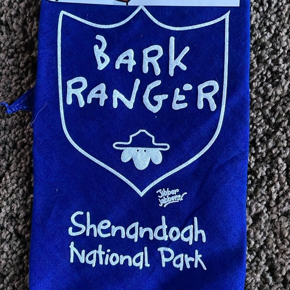 2 Dog Bandannas 💥NWT💥 - Picture 8 of 8